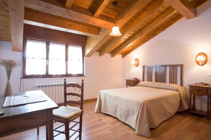 La Fonda De Bustio Hotel Room photo